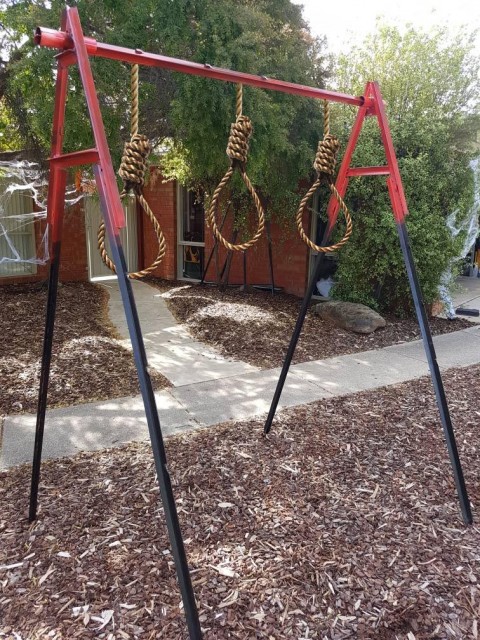 Nooses.jpg